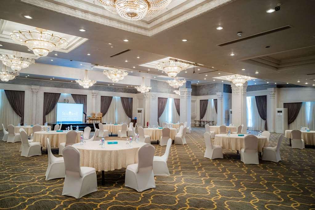 Sunrise Alex Avenue Hotel Alejandría Facilidades foto The ballroom of the hotel